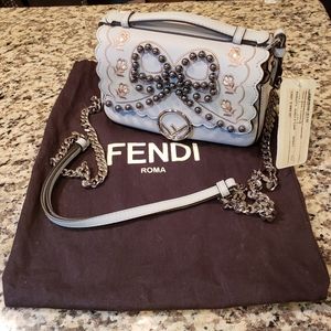 NWT Fendi Pearl Handle Crossbody Super cute 🥰 Double Sided 🤯